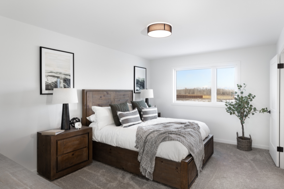 Lynx Gate Estates Bedroom